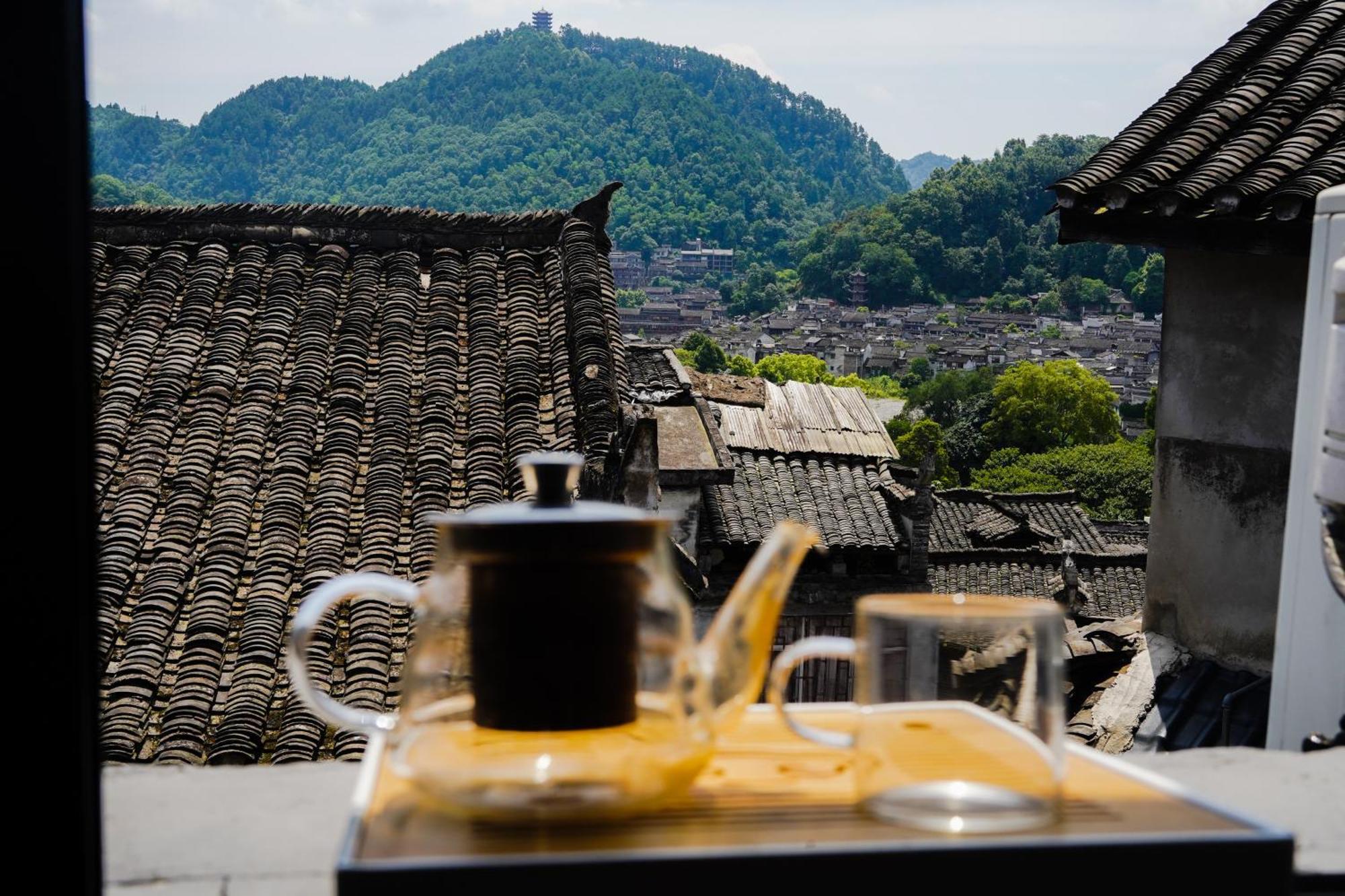 Hotel Yun 起 Iju 庭院 观 Jing 民宿 Fenghuang Zimmer foto